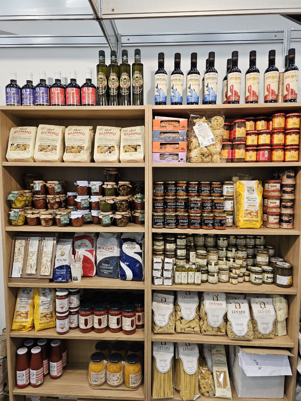 Sologusto shelf example 1